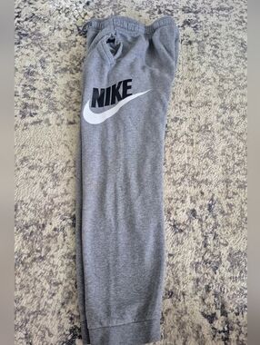 Nike youth large grey logo sweatpants
